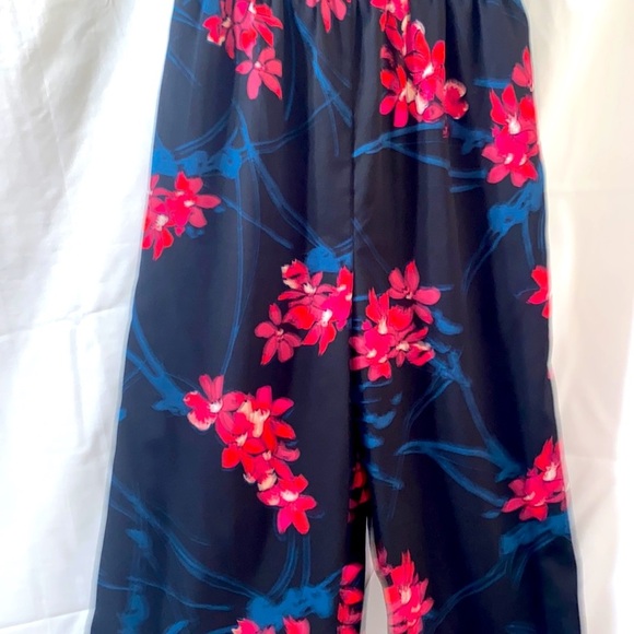 BAND OF GYPSIES Collective Floral Jumpsuit (NWOT) - Picture 5 of 9